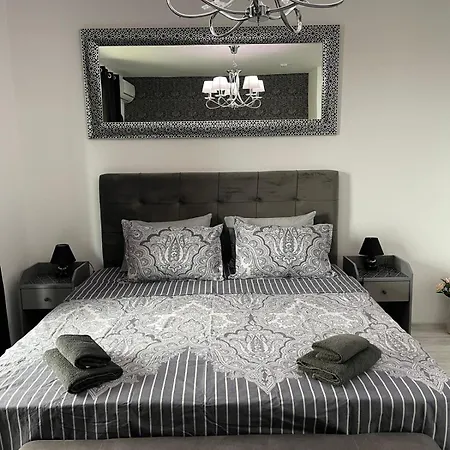 Astoria 5. K.k. Elenite Apartman *