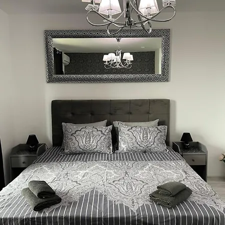 Astoria 5. K.k. Elenite Apartman