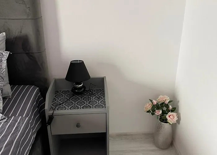 Astoria 5. K.k. Elenite * 圣弗拉斯