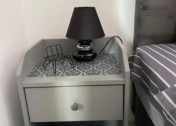 Astoria 5. K.k. Elenite *