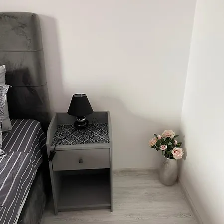 Astoria 5. K.k. Elenite * סבטי ולאס