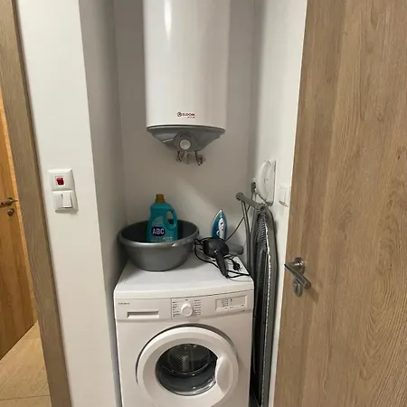 Astoria 5. K.k. Elenite סבטי ולאס