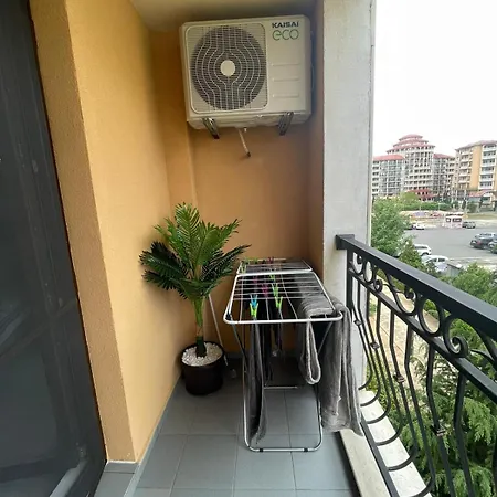 Διαμέρισμα Astoria 5. K.k. Elenite *