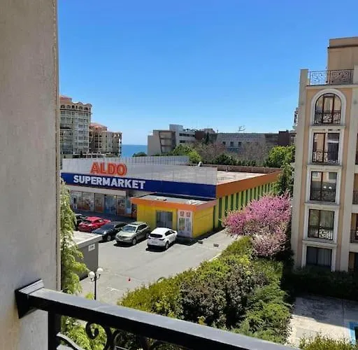 Astoria 5. K.k. Elenite Appartamento *