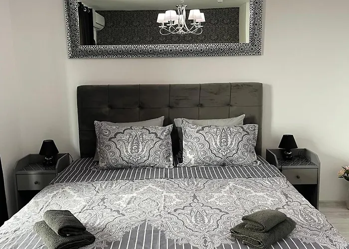 Astoria 5. K.k. Elenite Appartamento *