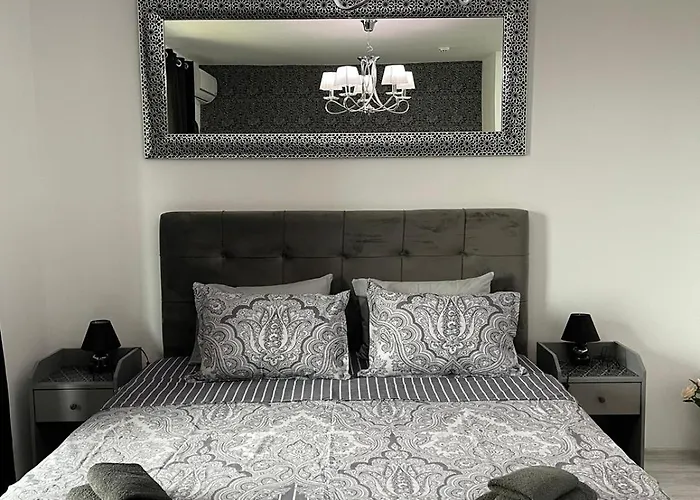 Astoria 5. K.k. Elenite Appartamento