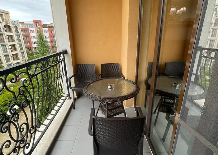 Astoria 5. K.k. Elenite Appartamento *